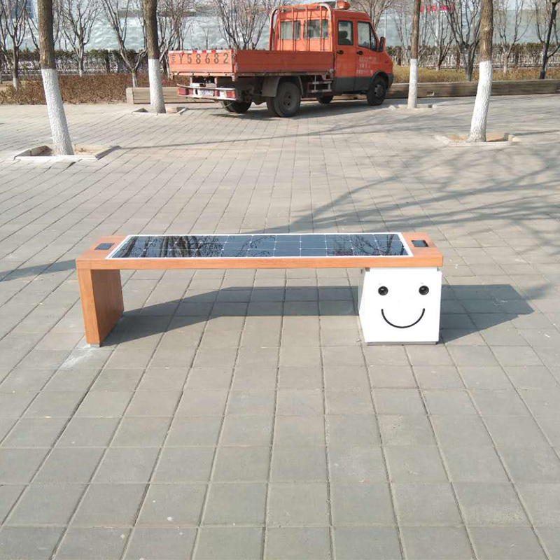 Muotisuunnittelu Musiikkinäyttö Solar Charging Bench WiFi Hotpot Smart Garden Furniture